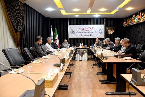 یکصد و بیست و یکمین نشست کارشناسی شورای گفت&zwnj;وگوی دولت و بخش خصوصی استان کرمانشاه با تمرکز بر بررسی مسائل و مشکلات تجار جوانرود برگزار شد و فعالان اقتصادی این شهرستان مهم&zwnj;ترین چالش&zwnj;های خود را در حوزه تجارت مرزی و فرآیندهای اداری مطرح کردند.